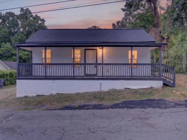 904 Elm St, Henderson, NC 27536