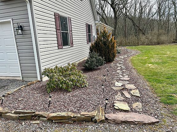 5th image of 754 Sunrise Dr