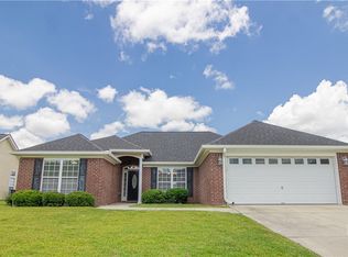 10 Ledgestone Ln, Savannah, GA 31419