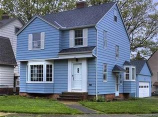 3745 Woodridge Rd, Cleveland Heights, OH 44121
