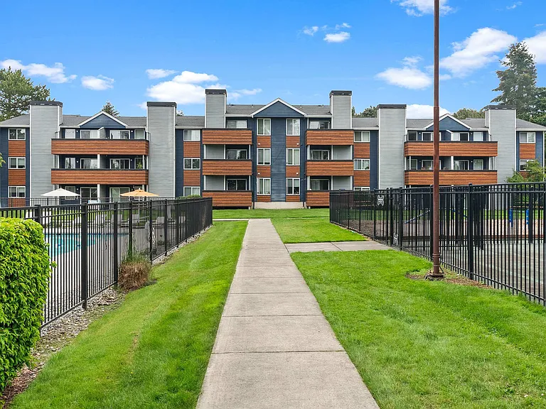 Northpoint Apartments — Photo 48