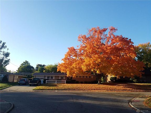 3rd image of 720 Brubaker Dr