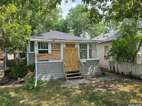 1041 Argyle STREET, Regina, SK S4T 3R4