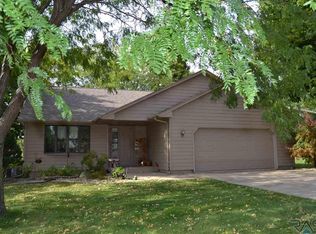4421 S Larch Ave, Sioux Falls, SD 57106