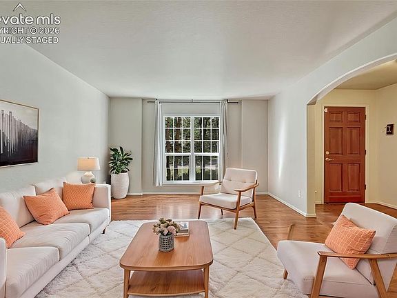 3rd image of 15849 Longmeadow Ln