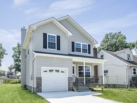3rd image of 720 Jennings Ave