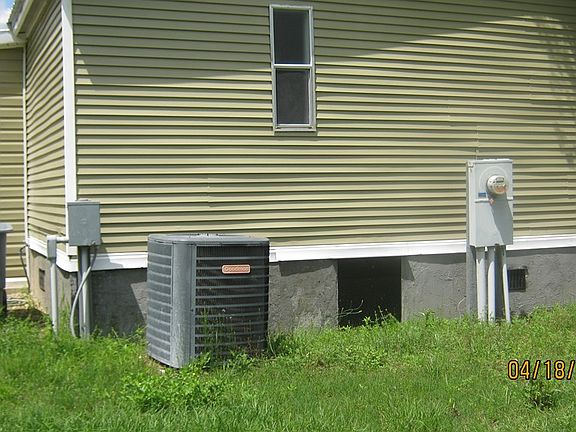 3rd image of 390 E Gate Cir