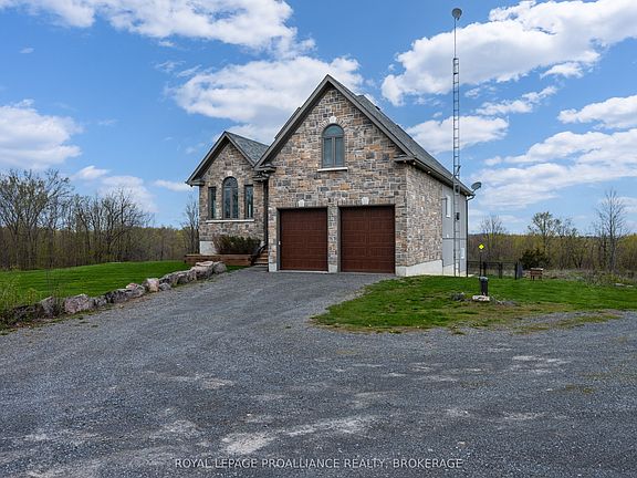 3rd image of 5110 Ramparts Rd