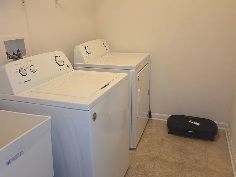 5311 Smiths Cove Ln — Photo 14