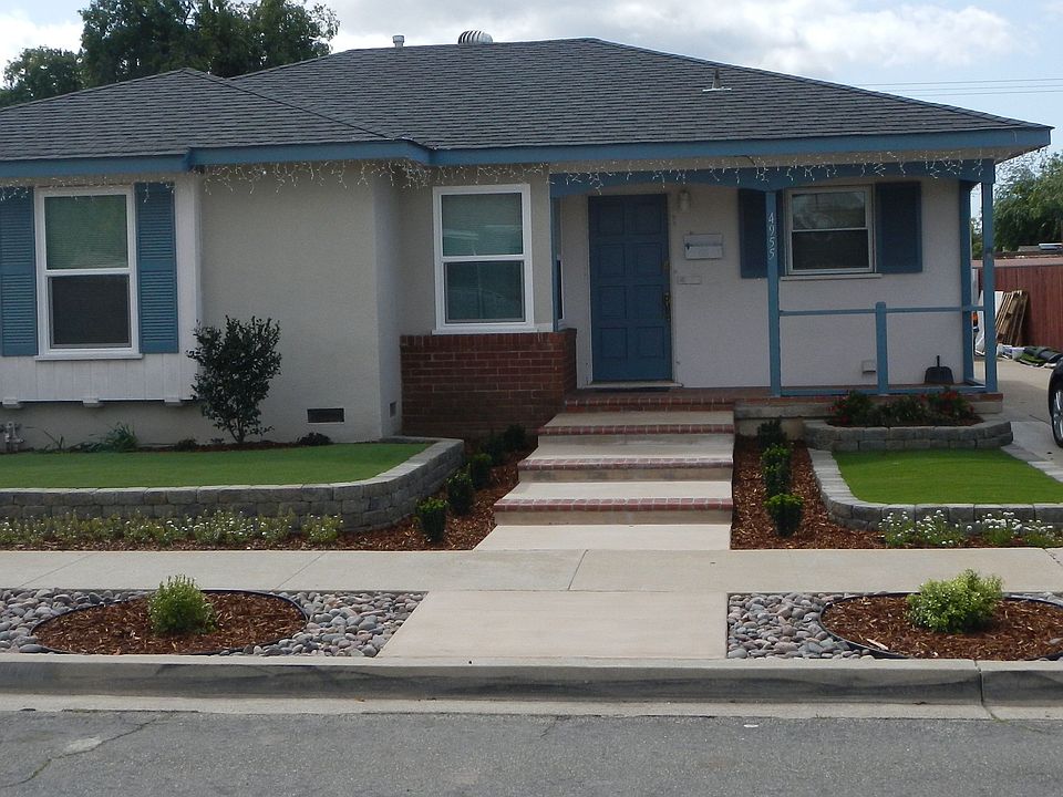 Nice Curb Appeal!