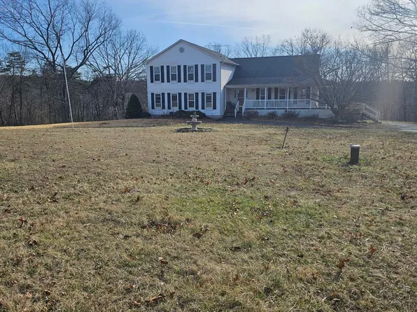 180 Goldfinch Ln, Gore, VA 22637