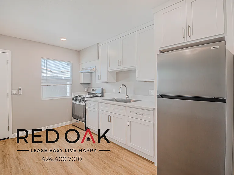 8015 S Western Ave #10 — Photo 11