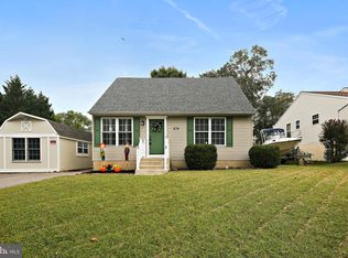 678 Wise Ave, Pasadena, MD 21122