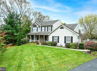 356 Blacksmith Rd, Douglassville, PA 19518