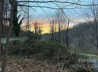 Toecane Rd, Bakersville, NC 28705