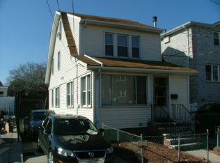5948 159th St, Fresh Meadows, NY
