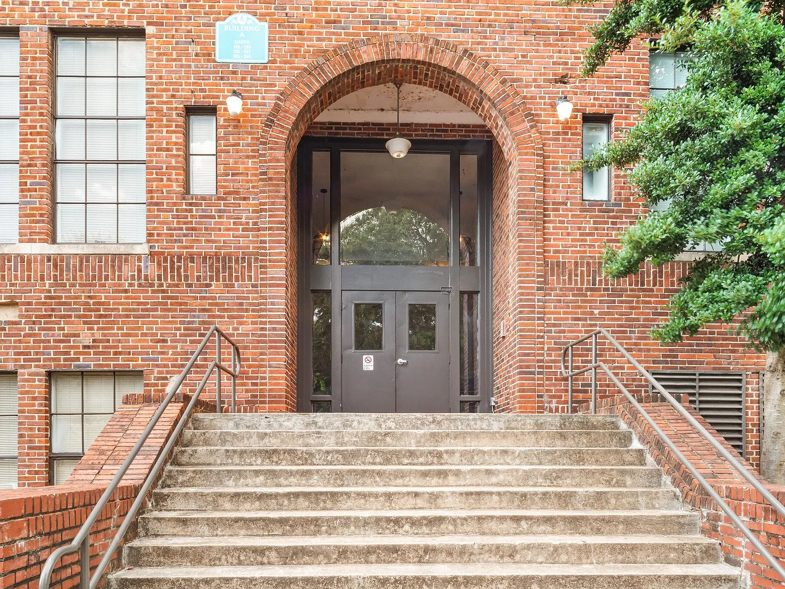 Crogman School Lofts — Photo 4