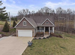 662 Lakewood Dr, Grayson, KY 41143