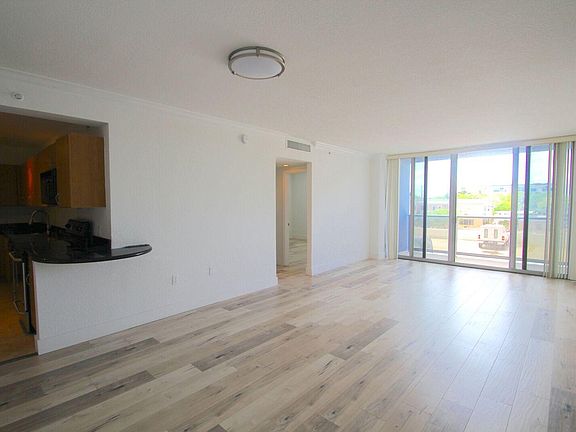 2nd image of 403 69th St #209