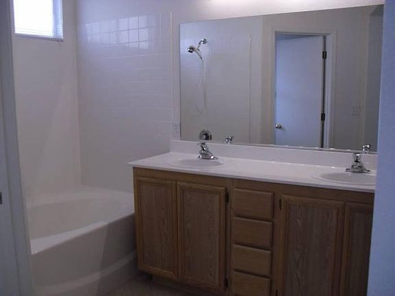 5th image of 7913 Pinnochio Ave