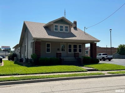 328 N Clay St, Taylorville, IL, 62568