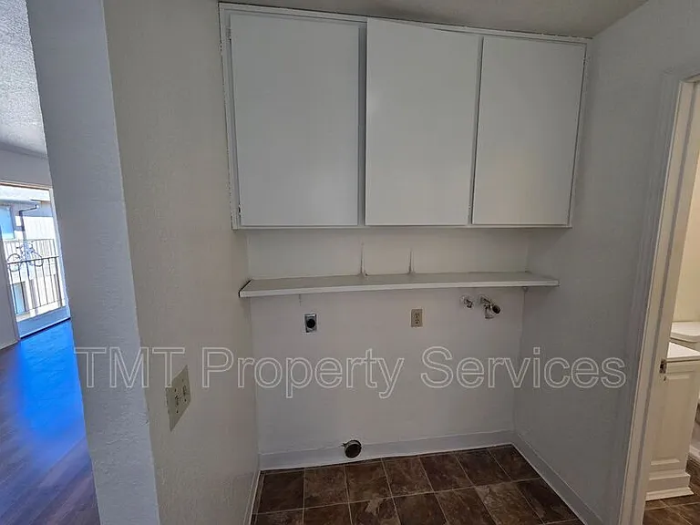 228 McFarland St #6 — Photo 15