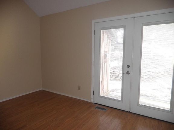 3rd image of 9309 S Pointe Lasalles Dr