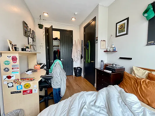 Rented by ERNY LLC | media 53