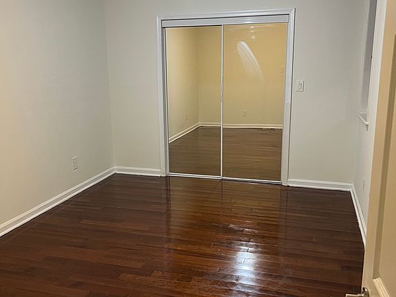 3rd image of 116 E Cumberland St #2