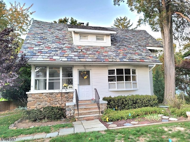 1st image of 201 Westville Ave