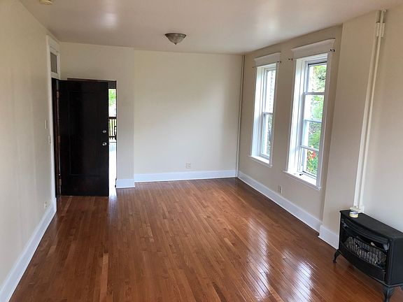 5th image of 1921 S Albany Ave