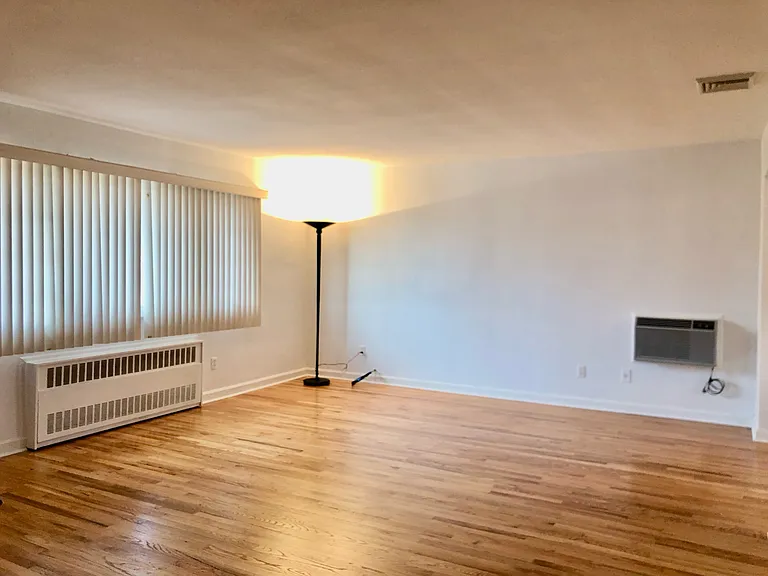 1428 Anderson Ave #2 — Photo 7