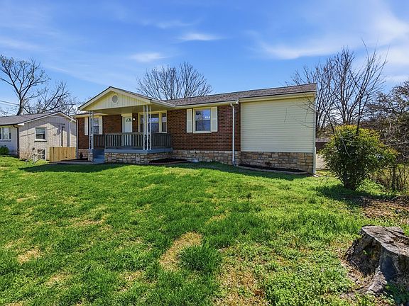 3rd image of 5015 Bonnahill Dr