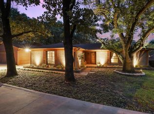 1100 N Main St, Joshua, TX 76058