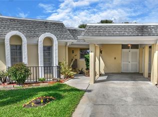 8 Park Lane Cir, Lehigh Acres, FL 33936