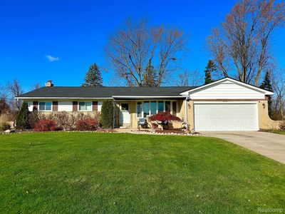 9274 Steep Hollow Dr, White Lake, MI, 48386