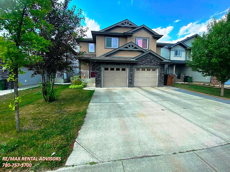 5148 1a Ave SW — Photo 1