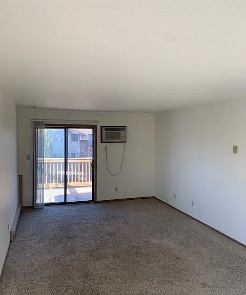 2833 19th Ave S #3 — Photo 6