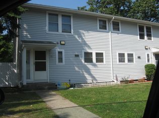 7 Griffith Rd #7, Chicopee, MA 01022