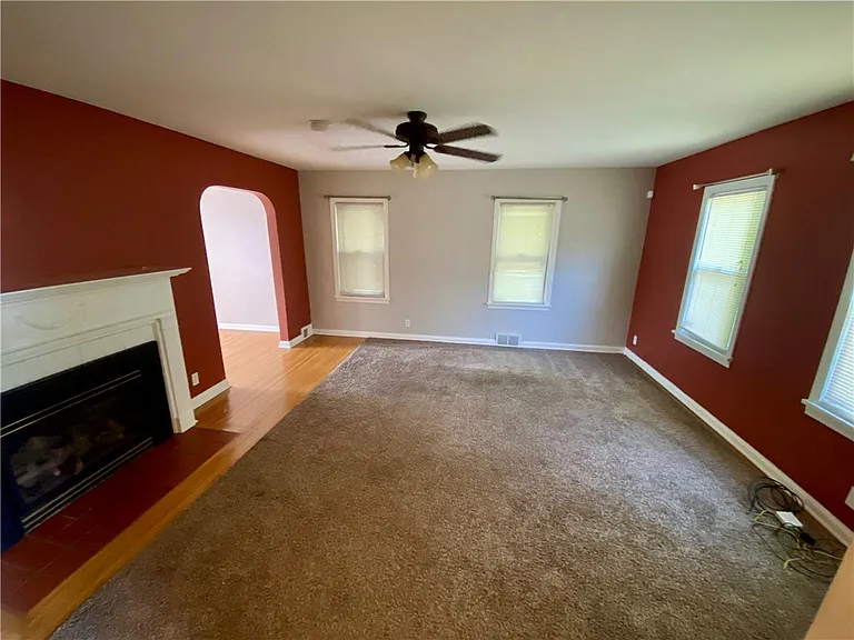 35 Westmoreland Dr — Photo 4