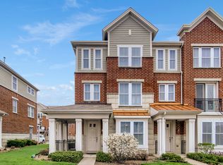207 W Hyde St, Arlington Heights, IL 60005