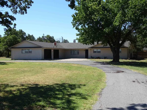 2660 E Osage Rd, Marlow, OK 73055