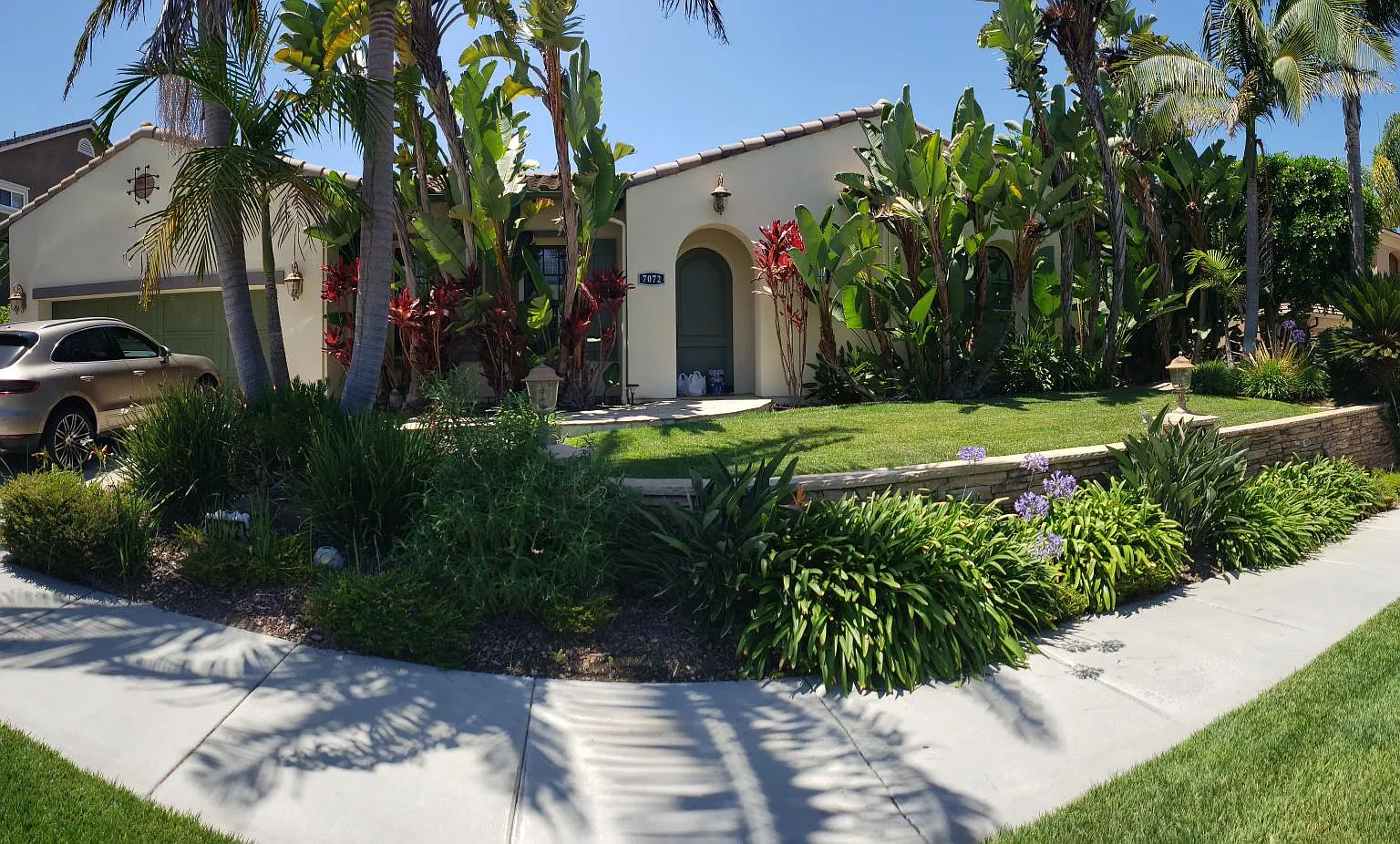 4 bed, 3057 sqft, $12,600 — Photo 3