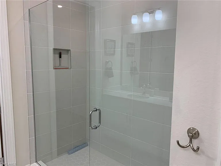 208 Indies Dr E #202 — Photo 21