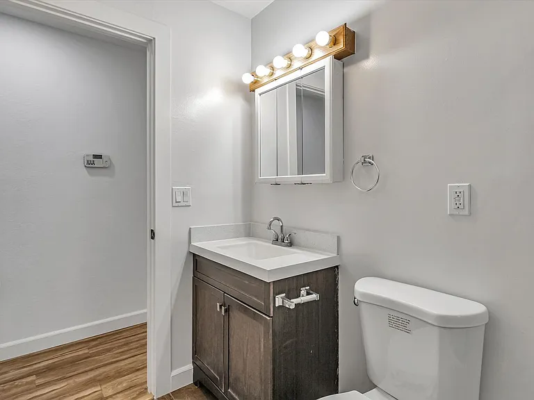 1680 Chestnut St — Photo 25
