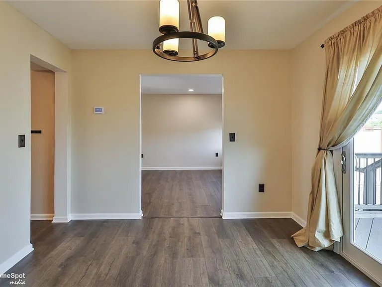 124 Stephanie Dr — Photo 12