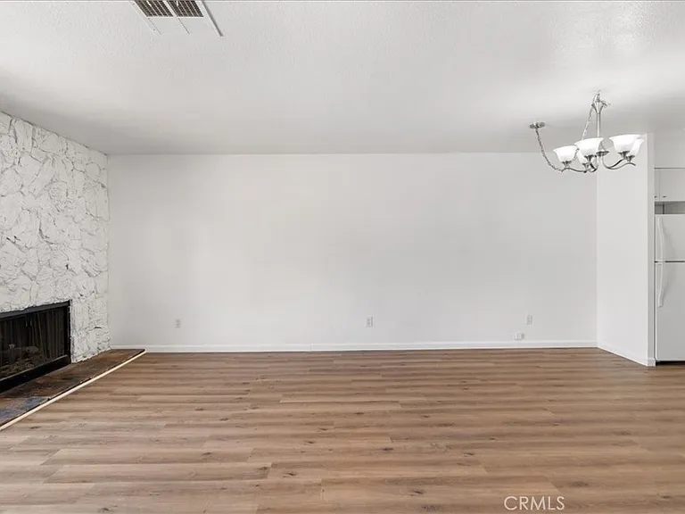 162 Tamarisk St — Photo 8