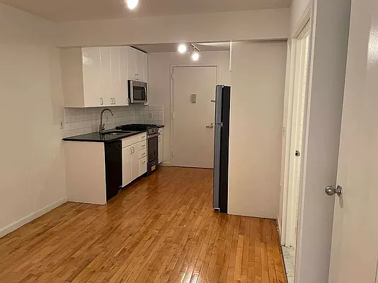 Rented by The Downtown LLC | media 16