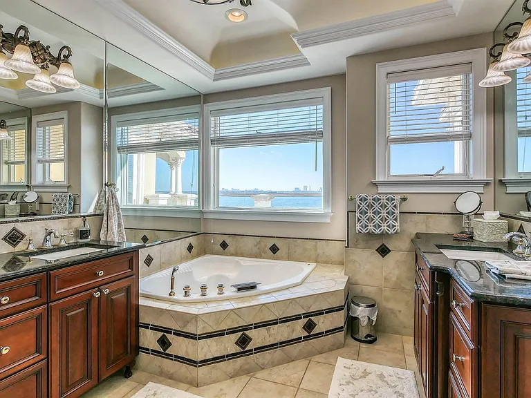 530 W Shore Dr — Photo 50