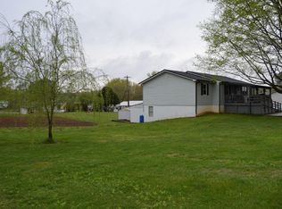 1809 Railroad Ave, Athens, TN 37303